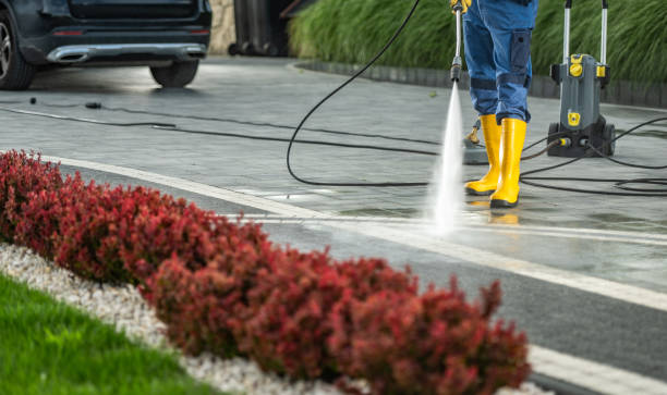 Garage Pressure Washing in Moosup, CT
